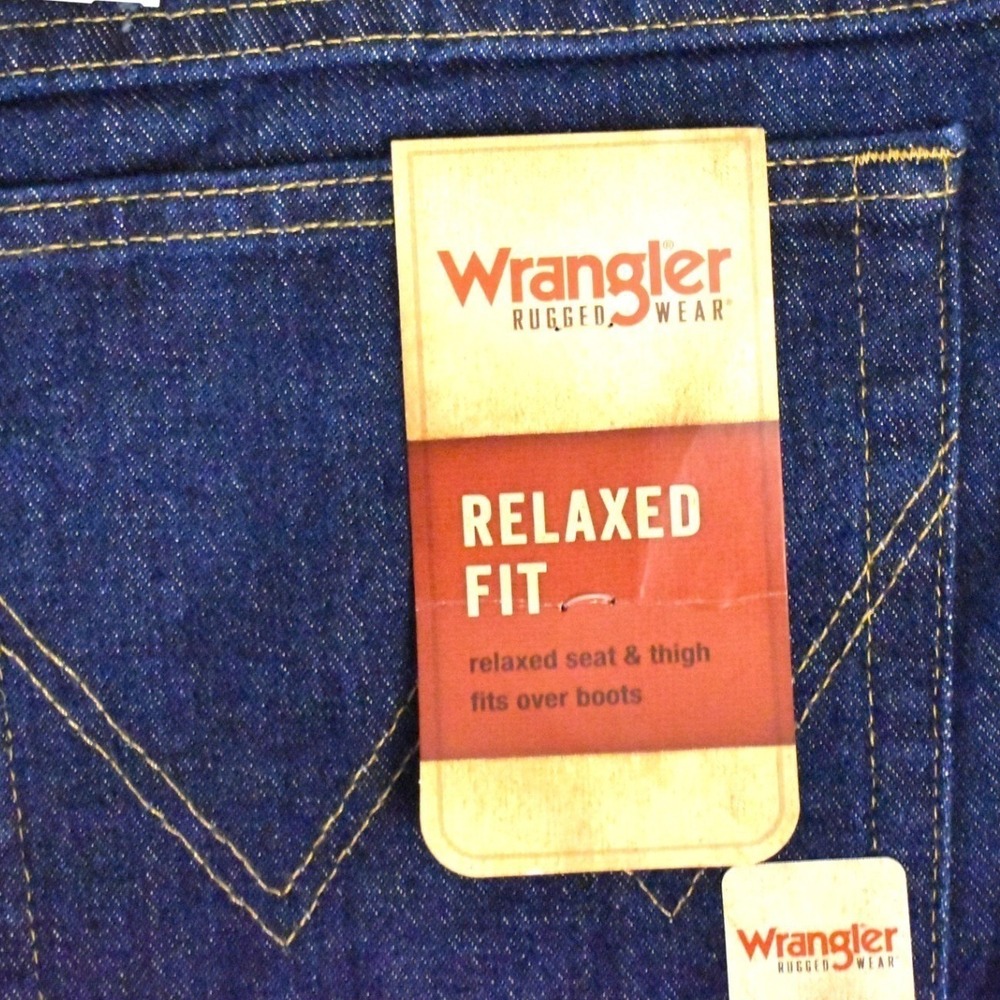 Wrangler Rugged Wear Jeans Mens 42x36 Blue NEW Relaxed Fit 1035001AN - Picture 5 of 5